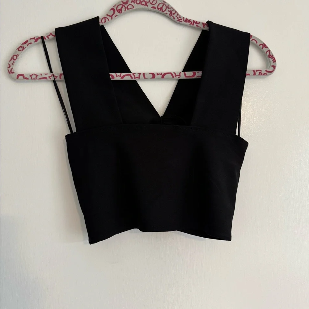 Abercrombie & Fitch Black Crop Top - Picture 3 of 3